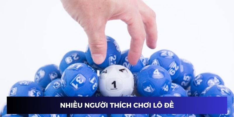 Nhiều người tham gia lô đề